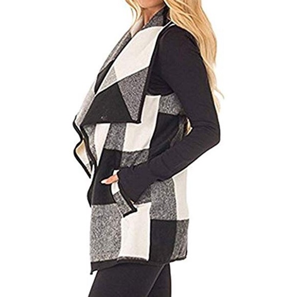 Plaid Sleeveless Open Front Cardigan - Picture 2 of 3